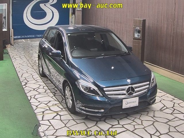 15012 MERCEDES BENZ B CLASS 246242 2012 г. (BAYAUC)